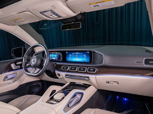 Certified 2026 Mercedes-Benz GLS 450 4MATIC image 15