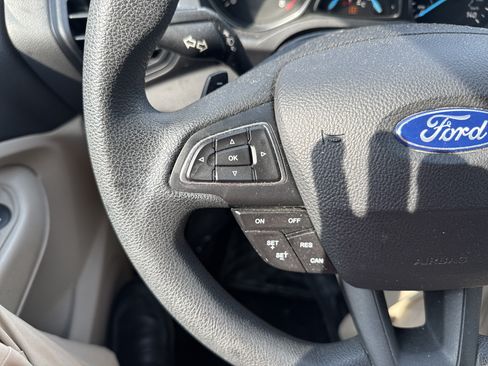 Used 2017 Ford Escape SE AWD/4WD image 18