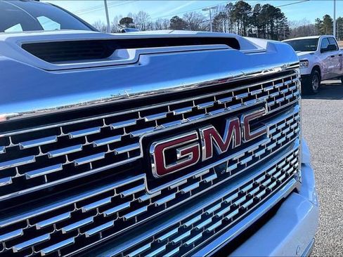 Used 2023 GMC Sierra 2500 Denali w/ Denali Ultimate Package image 32