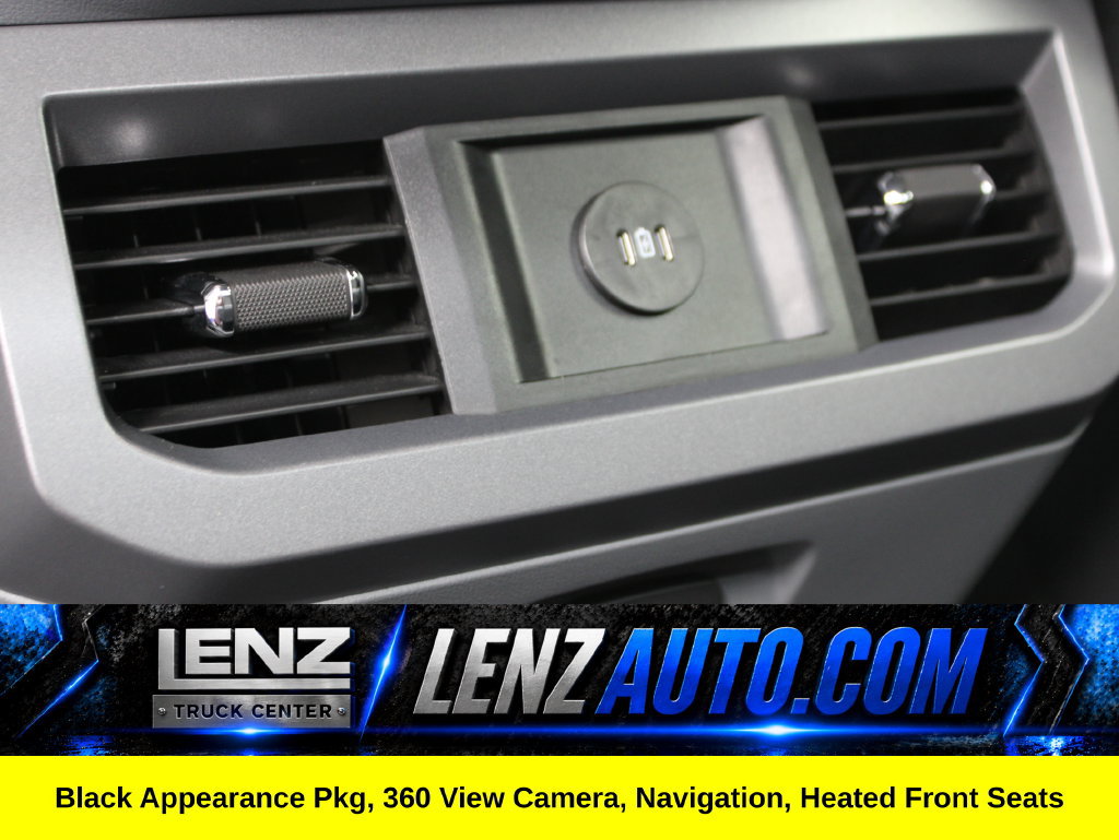 Used 2025 Ford F250 XLT w/ Black Appearance Package AWD/4WD image 18
