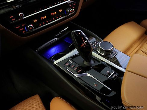 Certified 2023 BMW 530i xDrive w/ Premium Package image 22