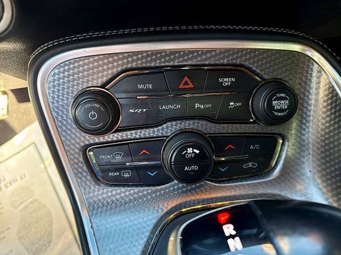 Used 2019 Dodge Challenger SRT Hellcat w/ Plus Package RWD image 15