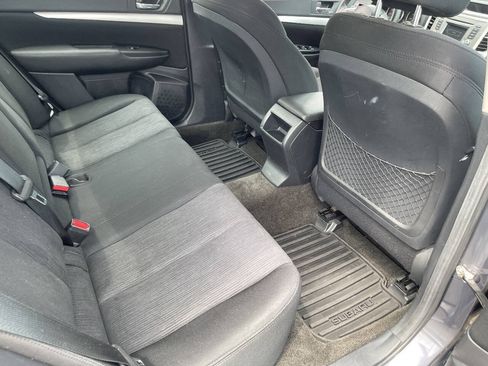 Used 2014 Subaru Legacy 2.5i Premium AWD/4WD image 22