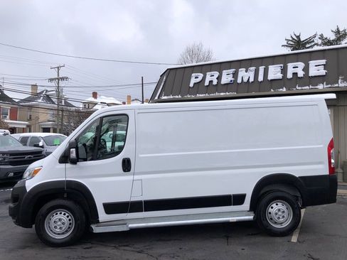 Used 2023 RAM ProMaster 2500 image 2