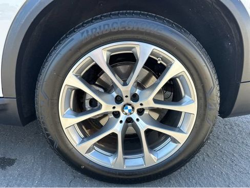 Used 2024 BMW X5 sDrive40i w/ Premium Package RWD image 15