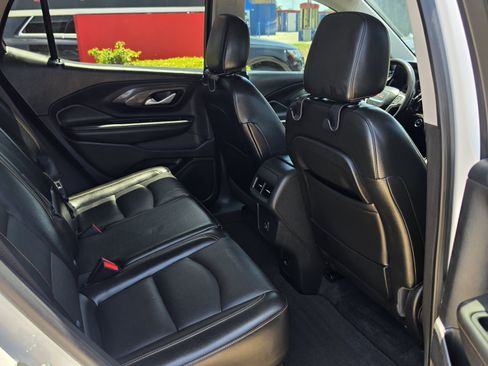 Used 2020 GMC Terrain SLT FWD image 28