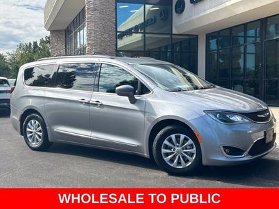 Used 2017 Chrysler Pacifica Touring-L