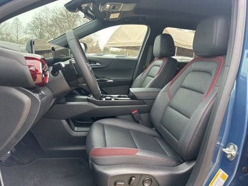 New 2026 Chevrolet Equinox RS w/ Convenience Package III AWD/4WD image 9