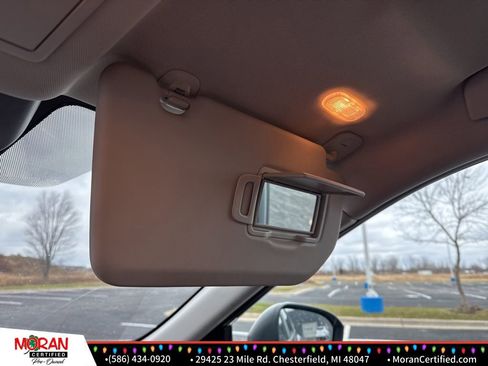 Used 2023 Nissan Rogue S image 18