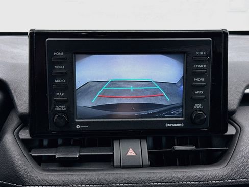 Used 2022 Toyota RAV4 LE AWD/4WD image 21