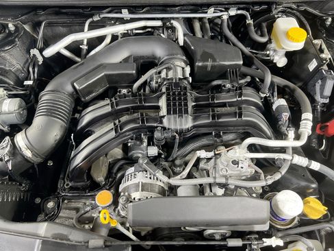 Used 2023 Subaru Crosstrek 2.5i Limited AWD/4WD image 30