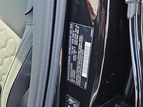 New 2026 Volvo XC60 B5 Plus w/ Protection Package Premier image 21