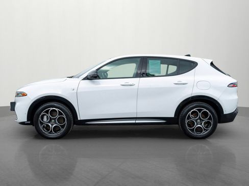 Used 2024 Alfa Romeo Tonale Ti image 4