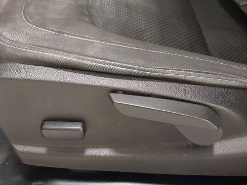 Certified 2022 Chevrolet Colorado LT w/ Fleet Safety Package image 22