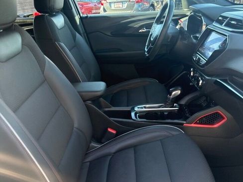 Used 2023 Chevrolet TrailBlazer RS w/ Technology Package image 16
