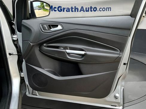 Used 2016 Ford Escape Titanium image 31