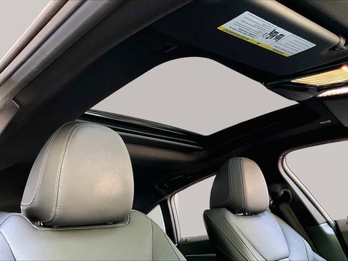 Used 2023 BMW i4 eDrive40 RWD image 13