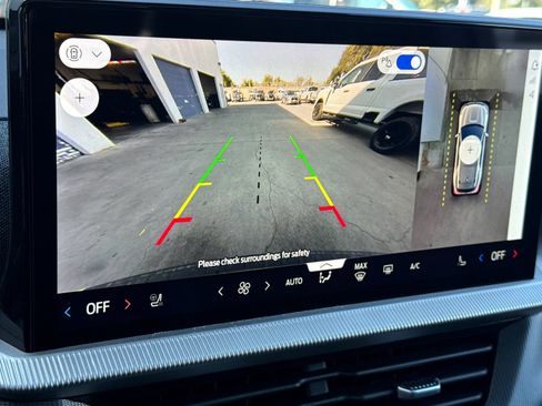 New 2025 Ford Explorer ST-Line w/ Premium Package image 23