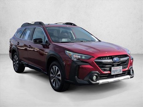 Certified 2025 Subaru Outback Limited image 3