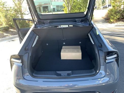 New 2026 Toyota Prius Plug-In Hybrid FWD image 34
