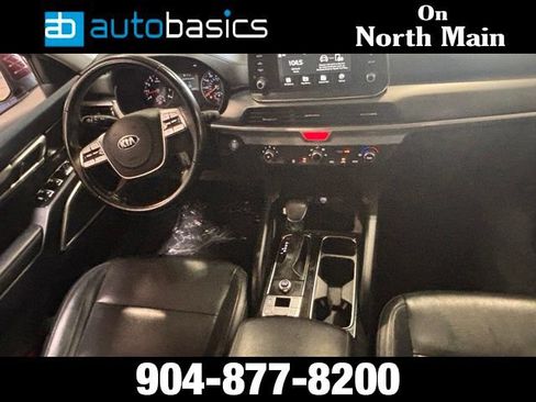 Used 2021 Kia Telluride LX FWD image 19