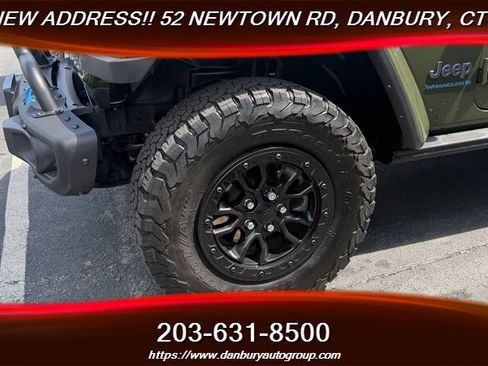 Used 2023 Jeep Wrangler Unlimited Rubicon 4xe AWD/4WD image 11