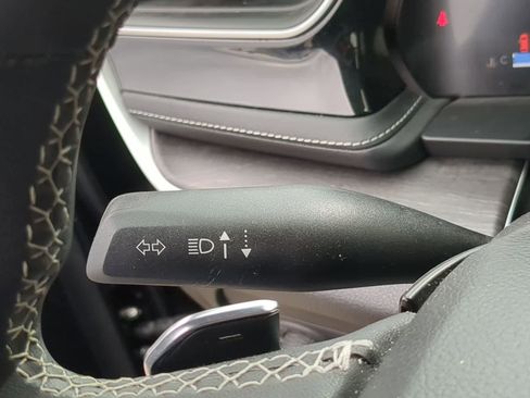 Used 2023 Jeep Grand Cherokee L Limited w/ Luxury Tech Group II image 26