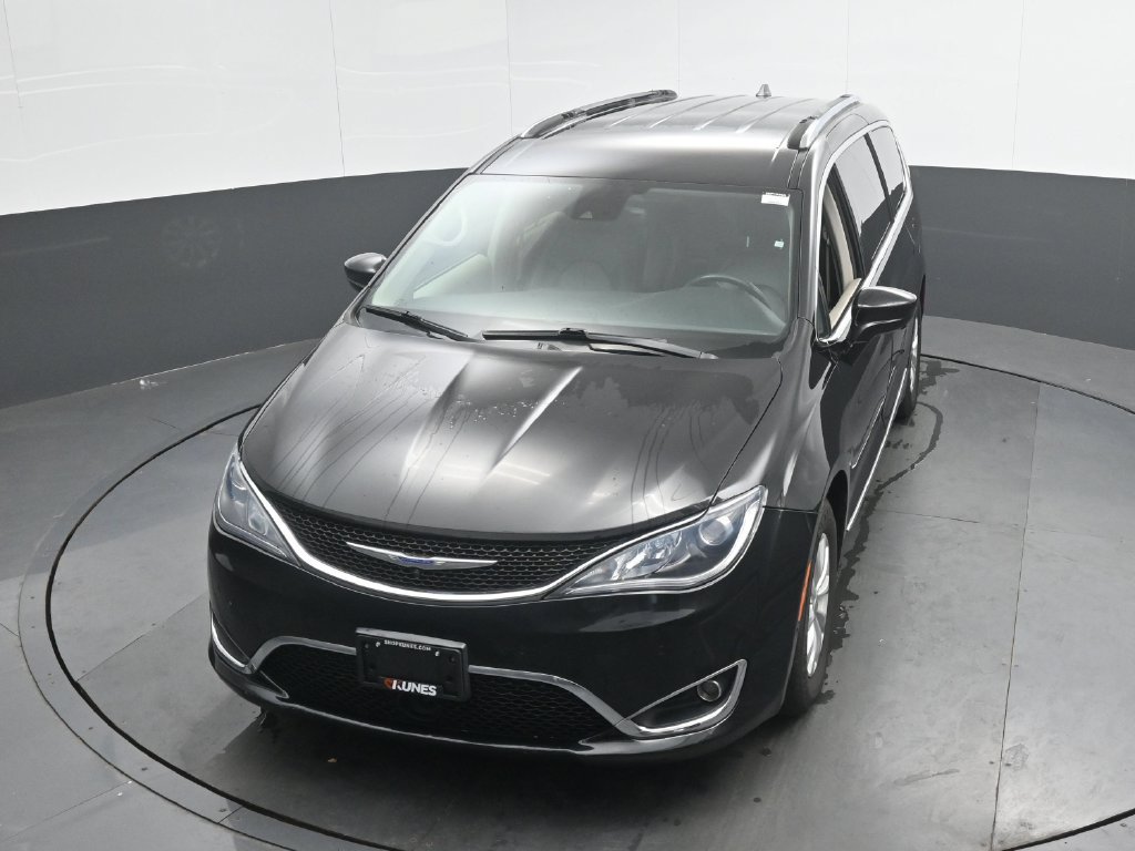 Used 2019 Chrysler Pacifica Touring-L w/ Advanced Safetytec Group FWD image 35