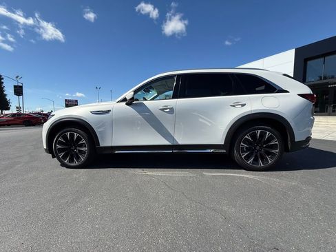 Certified 2024 MAZDA CX-90 Plug-In Hybrid w/ Premium Plus AWD/4WD image 5