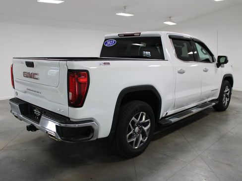 Used 2023 GMC Sierra 1500 SLT image 9