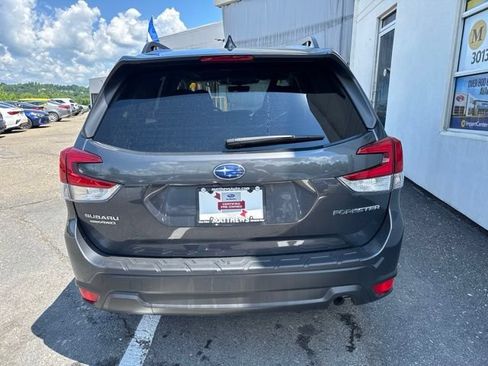 Certified 2024 Subaru Forester Premium w/ POP Package 3 AWD/4WD image 4