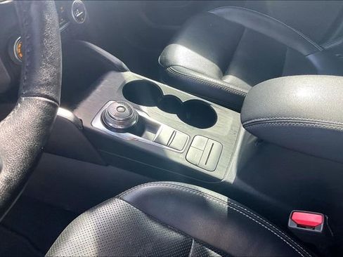 Used 2020 Ford Escape SEL FWD image 17