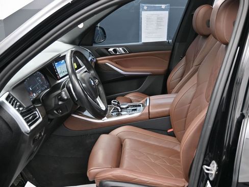 Used 2023 BMW X5 xDrive40i w/ Parking Assistance Package image 18