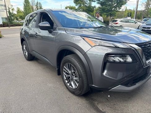 Used 2023 Nissan Rogue S AWD/4WD image 1