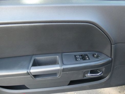 Used 2014 Dodge Challenger R/T image 35