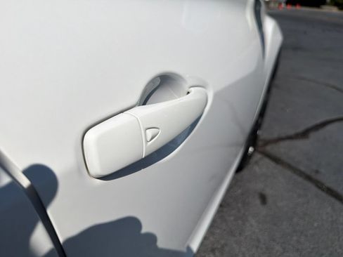 Used 2022 Nissan Kicks SR FWD image 27