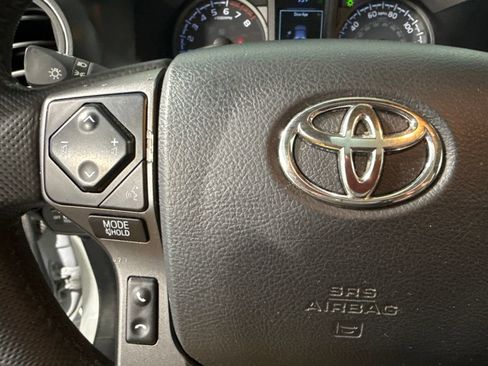 Used 2023 Toyota Tacoma TRD Sport w/ TRD Premium Sport Package AWD/4WD image 33