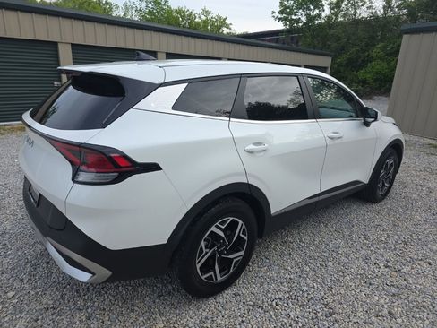 Used 2023 Kia Sportage LX FWD image 6