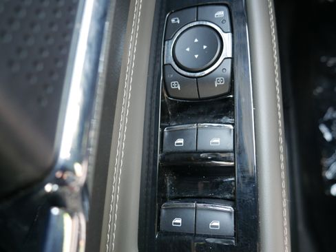 Used 2023 Lincoln Corsair Reserve AWD/4WD image 30