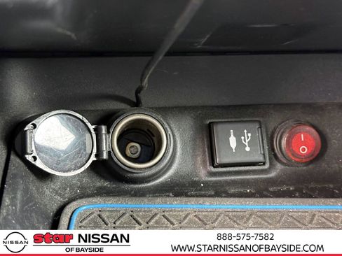 Used 2019 Toyota RAV4 LE image 17