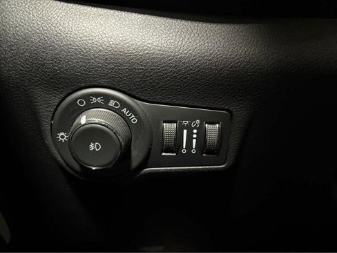 Used 2022 Jeep Compass Limited AWD/4WD image 25