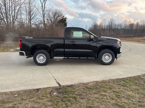 New 2026 Chevrolet Silverado 1500 W/T w/ WT Value Package AWD/4WD image 10