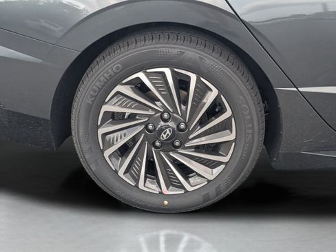 New 2026 Hyundai Sonata Limited FWD image 35