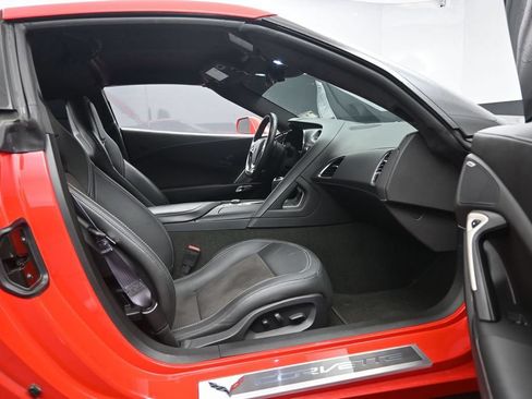 Used 2016 Chevrolet Corvette Z06 w/ 3LZ Preferred Equipment Group RWD image 27