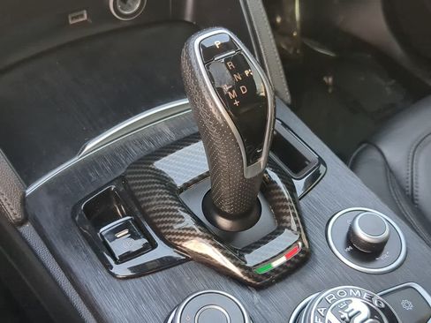 Used 2022 Alfa Romeo Stelvio Sprint AWD/4WD image 31