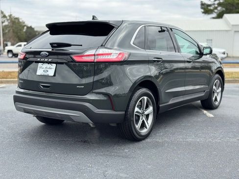 Certified 2024 Ford Edge SEL w/ Convenience Package image 9