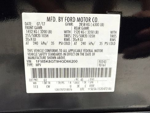 Used 2017 Ford Explorer Sport w/ Equipment Group 401A AWD/4WD image 29