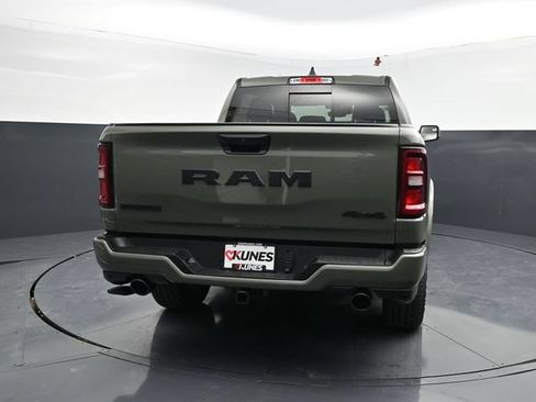 New 2026 RAM 1500 4x4 Crew Cab image 8