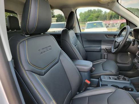 New 2025 Ford Maverick Lobo image 18