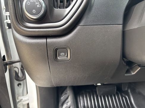 Used 2023 GMC Sierra 1500 Pro AWD/4WD image 32